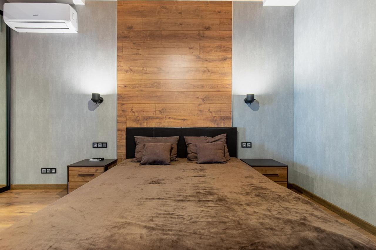 Sea Symphony Wood Style Apartment Odessa Extérieur photo